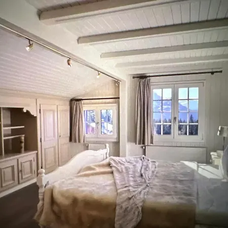 Holiday home Charming Chalet Near Slopes By Nest Courchevel